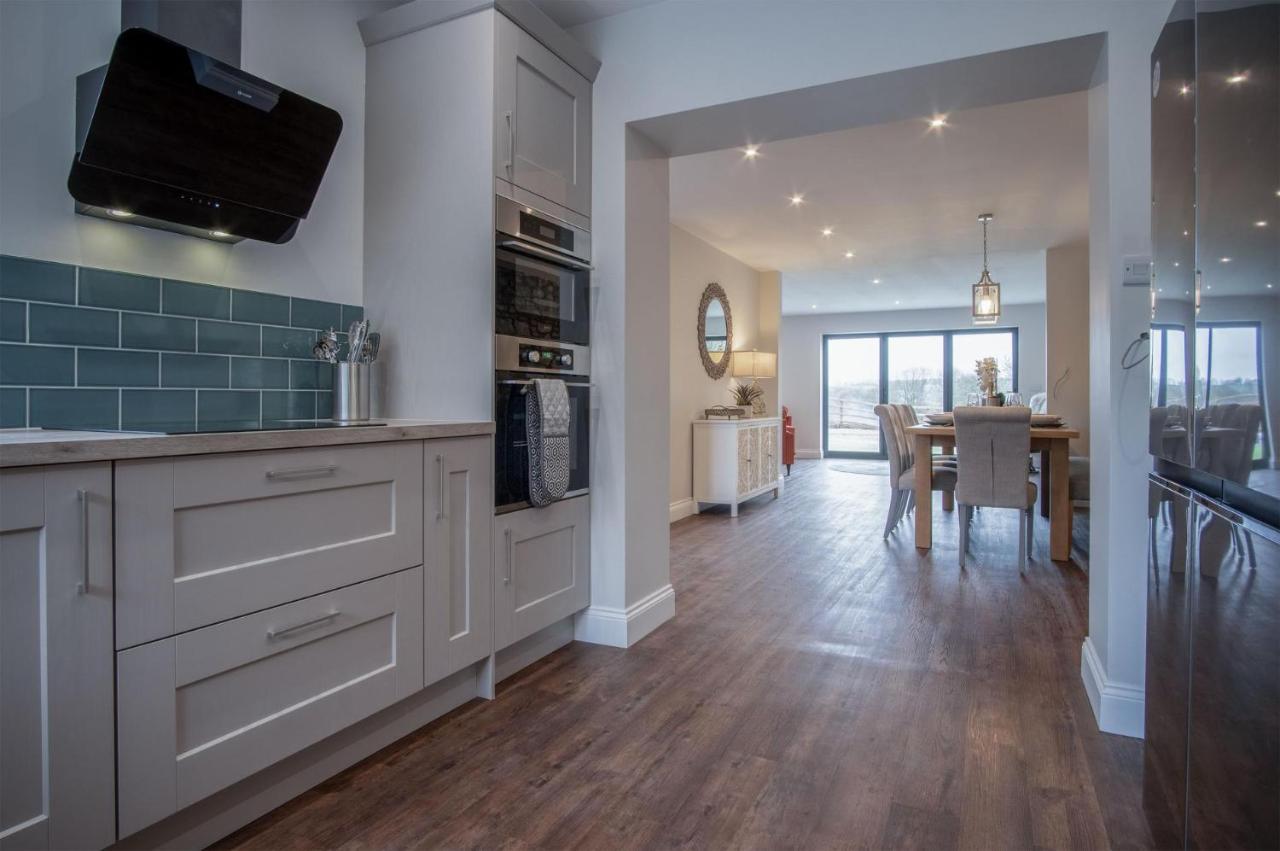Kiln Park Farmhouse - 4 Bedroom Cottage - Narberth Esterno foto